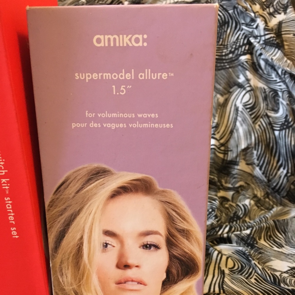 Amika Supermodel Allure 1.5” Wand attachment
